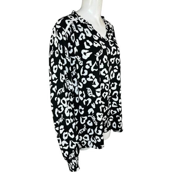 Denim & Co. Valentine's Day Printed Blouse w/ Smocked Cuff Black 2X - Picture 10 of 11